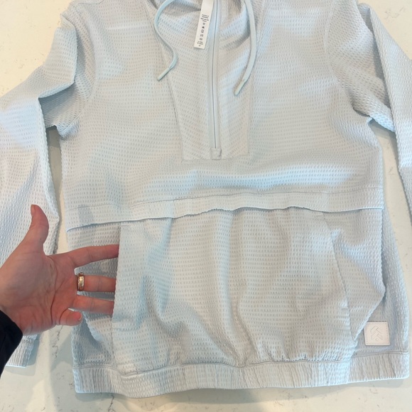 Pack Light Pullover - Lululemon x Barry’s Bootcamp - Picture 9 of 12